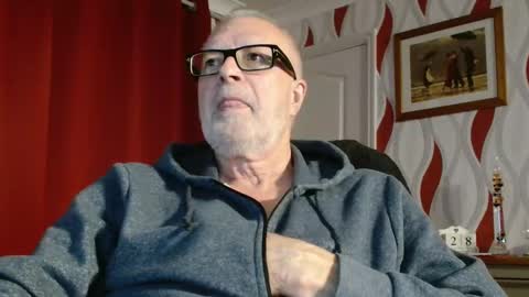 Brian ... online show from October 28, 9:16 pm