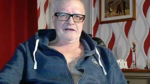 Brian ... online show from December 31, 8:45 pm