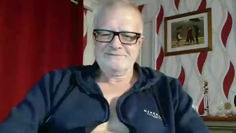 Brian ... online show from September 30, 8:19 pm