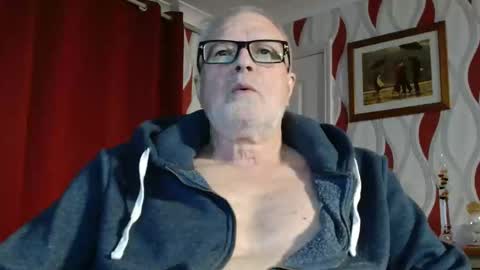 Brian ... online show from April 22, 8:05 pm