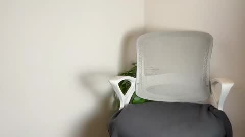 Gia online show from December 4, 11:46 am