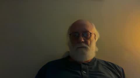 Snapshot of daddy341177 chatting on November 2, 2:22 am daddy341177 online show from November 2, 2:22 am