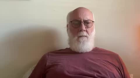 Snapshot of daddy341177 chatting on September 15, 12:01 am daddy341177 online show from September 15, 12:01 am