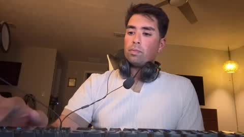 daddy41195 online show from May 3, 4:51 am