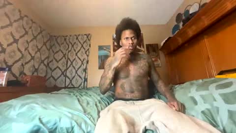 sexy tatted king bbc online show from November 6, 4:15 am