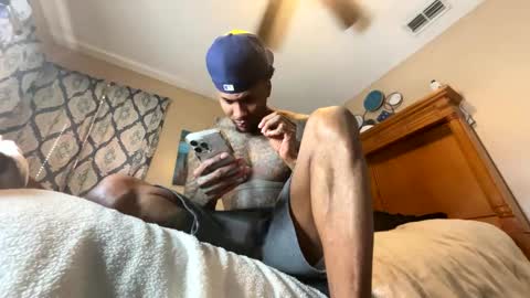 Snapshot of daddyjanimal chatting on October 21, 2:54 pm sexy tatted king bbc online show from October 21, 2:54 pm