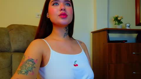 Valen online show from July 2, 1:36 am