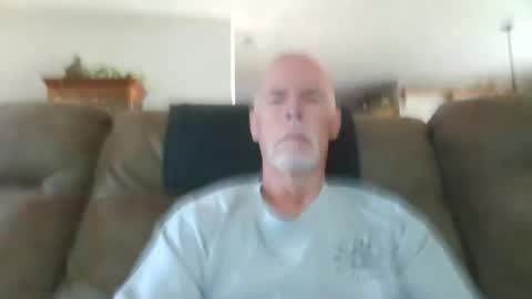 Snapshot of daddysmk chatting on October 8, 4:02 pm daddysmk online show from October 8, 4:02 pm