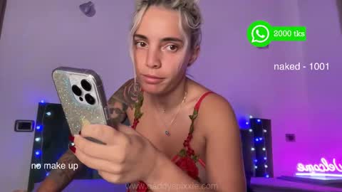 daddyspixxie online show from September 22, 9:02 am