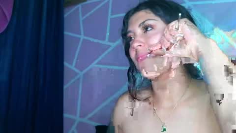 dafna and kris online show from April 13, 11:31 pm