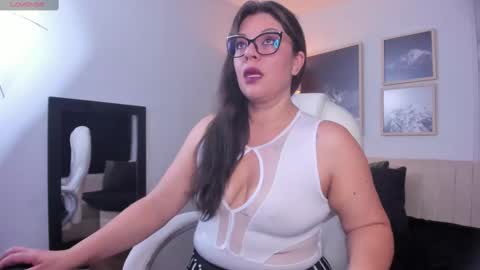 Dafne online show from March 8, 12:30 pm