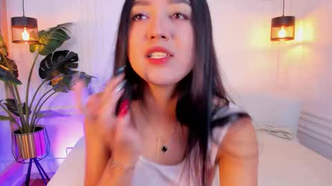 Snapshot of dafne_hillss chatting on October 22, 12:29 pm dafne_hillss online show from October 22, 12:29 pm