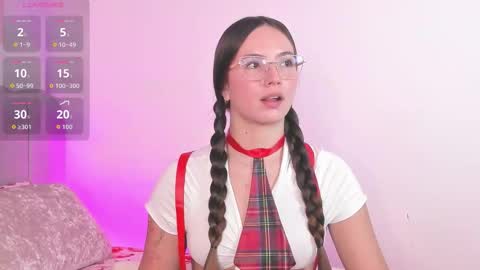 Dafne  online show from December 15, 2:46 pm