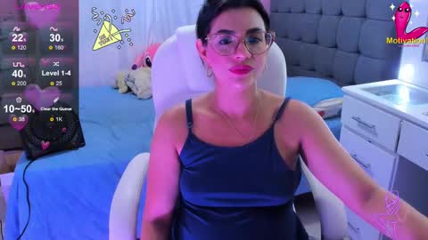 Snapshot of dahian_carter chatting on December 24, 11:22 pm Dahian  online show from December 24, 11:22 pm