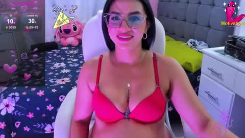 Snapshot of dahian_carter chatting on January 6, 11:31 pm Dahian  online show from January 6, 11:31 pm