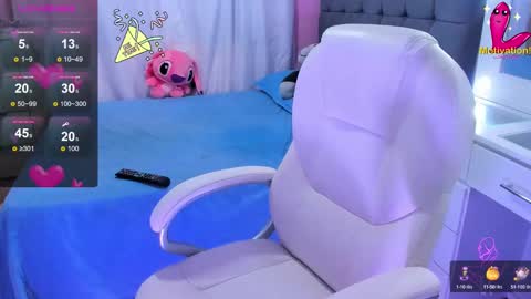 Snapshot of dahian_carter chatting on December 18, 11:34 am Dahian  online show from December 18, 11:34 am