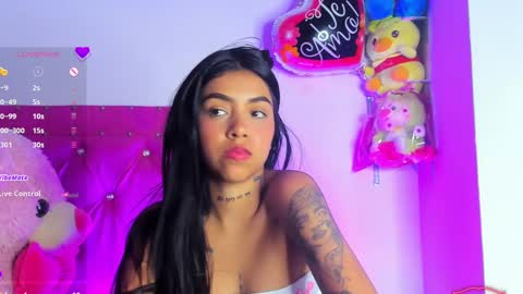    online show from March 5, 11:17 am