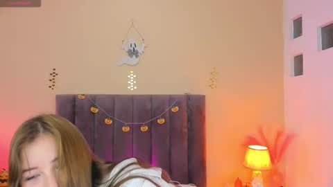 Dahlia online show from October 21, 10:46 pm