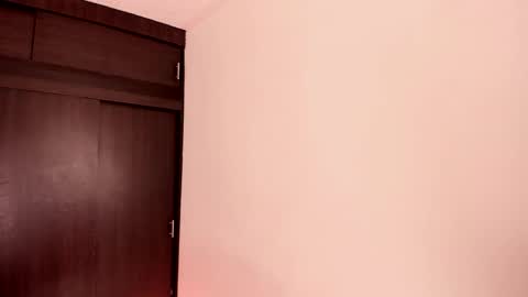 Dahli online show from September 16, 8:45 pm