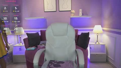 Dahlia Grey online show from November 6, 11:46 am