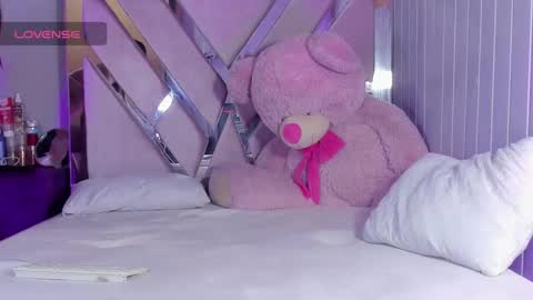 daicell juliana online show from February 19, 7:07 am