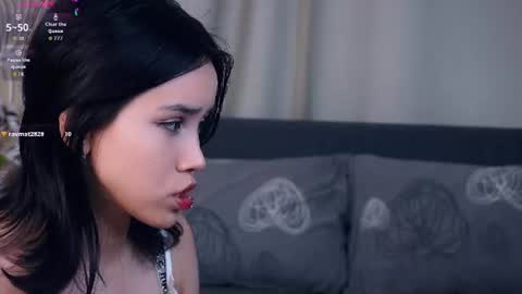 Aoi and Lily best friends online show from July 21, 8:05 am