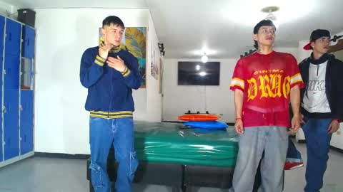 daiquirie online show from April 21, 1:18 pm