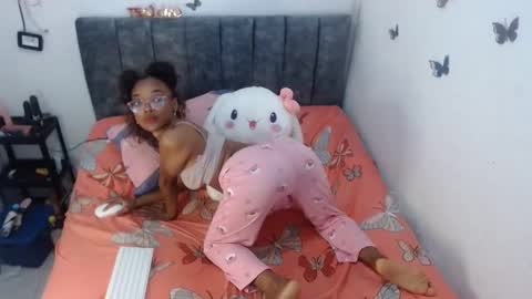 daisha_becker online show from March 1, 9:18 am