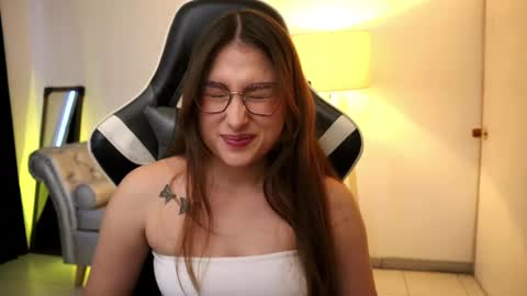 Lauren            online show from September 12, 2:41 pm