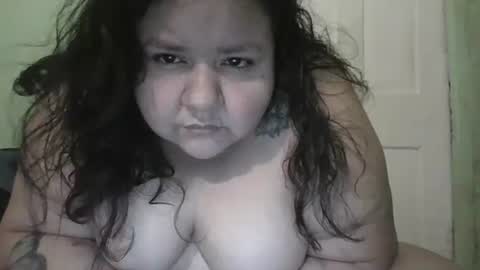 daisnconfusion_ online show from January 4, 12:27 am