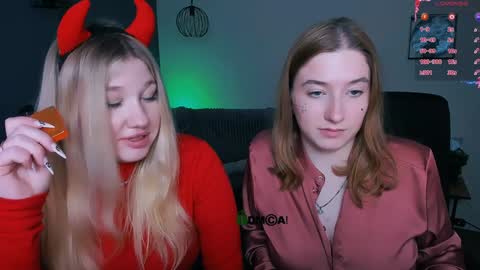 Snapshot of daisy_candy chatting on February 1, 10:55 pm Little Di online show from February 1, 10:55 pm