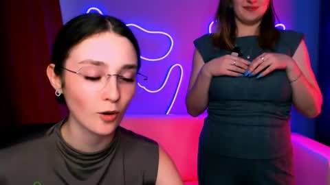 Little Di online show from June 14, 2:24 am
