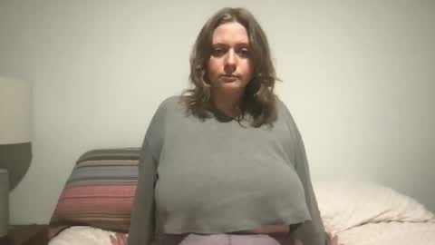 daisy_lately online show from February 25, 7:34 am