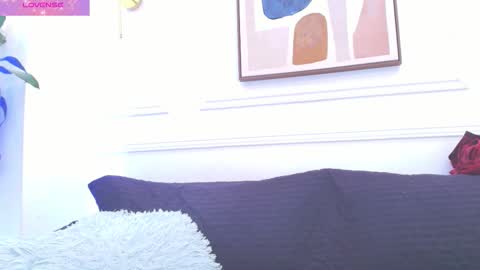 Daisy Price online show from December 16, 11:27 am