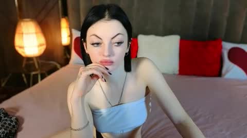 daisydelight_ online show from February 19, 4:55 am