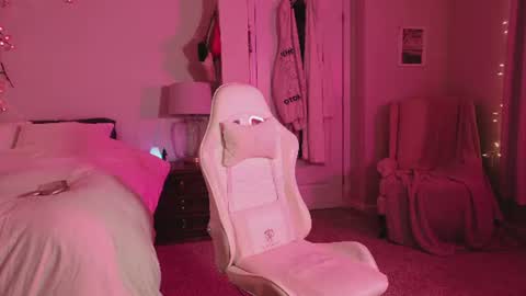 daisy online show from July 25, 2:20 am