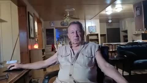 dakit online show from October 11, 2:22 pm