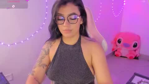 dakoota_luv online show from November 6, 5:21 am