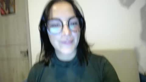 IG  dakotasofiaa online show from February 13, 5:37 am