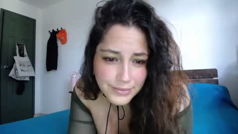 IG  dakotasofiaa online show from June 23, 10:16 pm