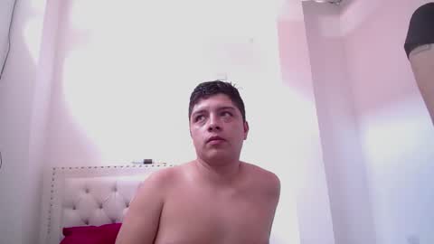 Dakota and Aron online show from December 20, 6:37 pm