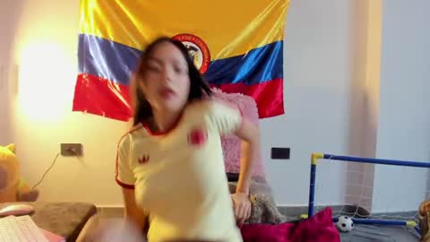 dakota_browns__ online show from June 27, 7:09 pm
