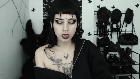 dakota online show from February 25, 3:21 am