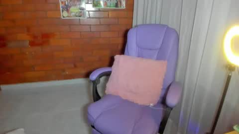 The girl of your dreams o online show from January 28, 11:39 pm