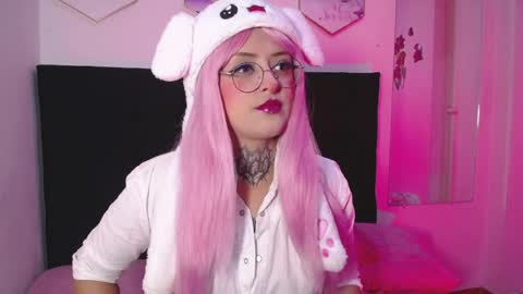 Daakota  online show from March 29, 12:18 pm