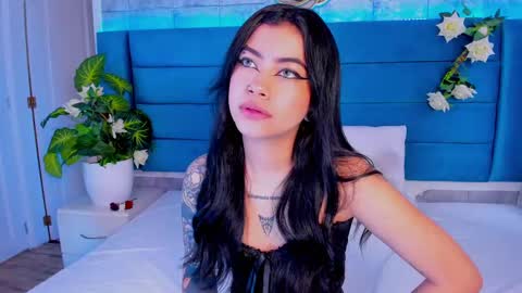 Snapshot of dakottahill chatting on February 18, 2:16 pm   online show from February 18, 2:16 pm