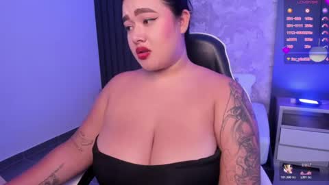D A L I A  online show from June 23, 10:05 pm