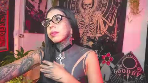 dalia_vorhees online show from June 12, 1:48 am