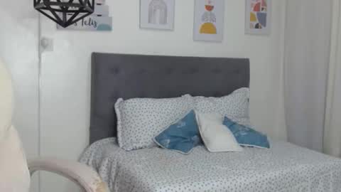 Snapshot of dalila_22 chatting on September 27, 7:00 pm Dalila online show from September 27, 7:00 pm
