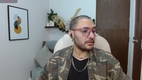 Damian Duarte online show from December 20, 2:18 am